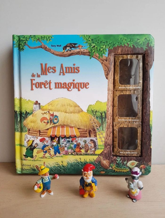 Livre Mes amis de la forêt magique avec figurines