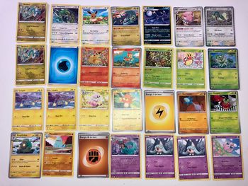 Carte pokémon lot de 28