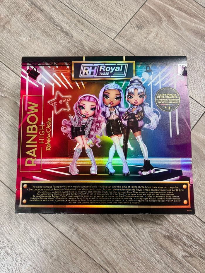 Tessa Rainbow High - photo numéro 2