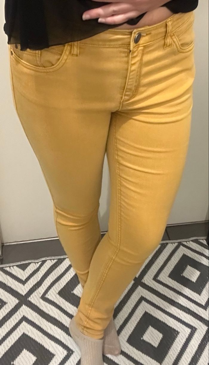 Pantalon slim moutarde - photo numéro 2