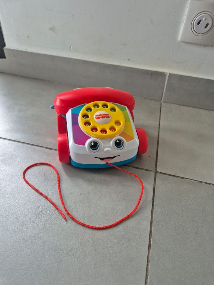 Téléphone animé Fisher Price