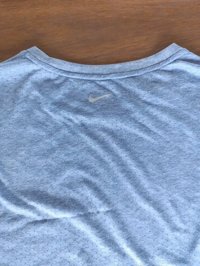 T-shirt nike running dri-fit - photo numéro 4