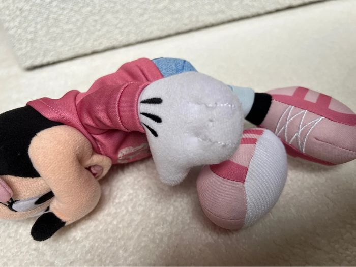 Peluche Minnie collector 30 ans - photo numéro 4