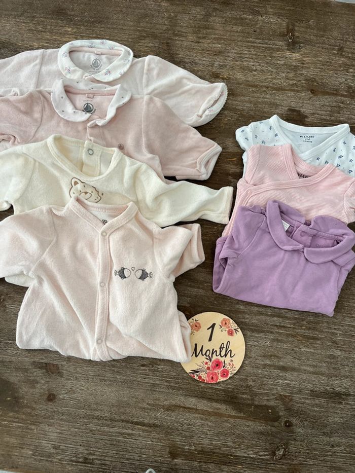 Lot pyjama bodies 1 mois