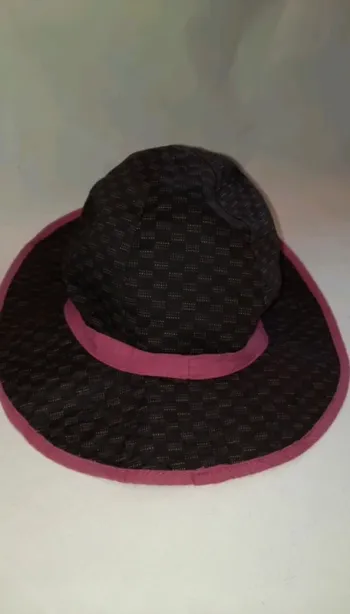 Chapeau