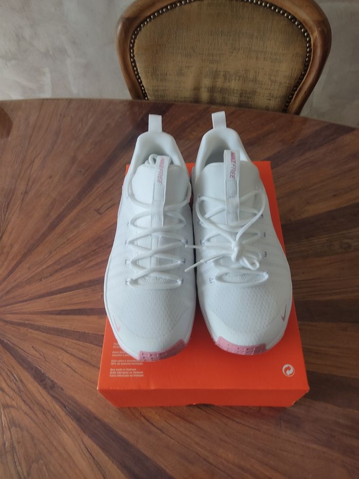 Baskets Nike free metcon 6 T 42 - photo numéro 3