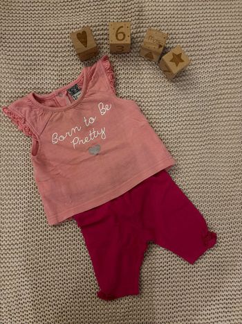 Ensemble t-shirt / legging