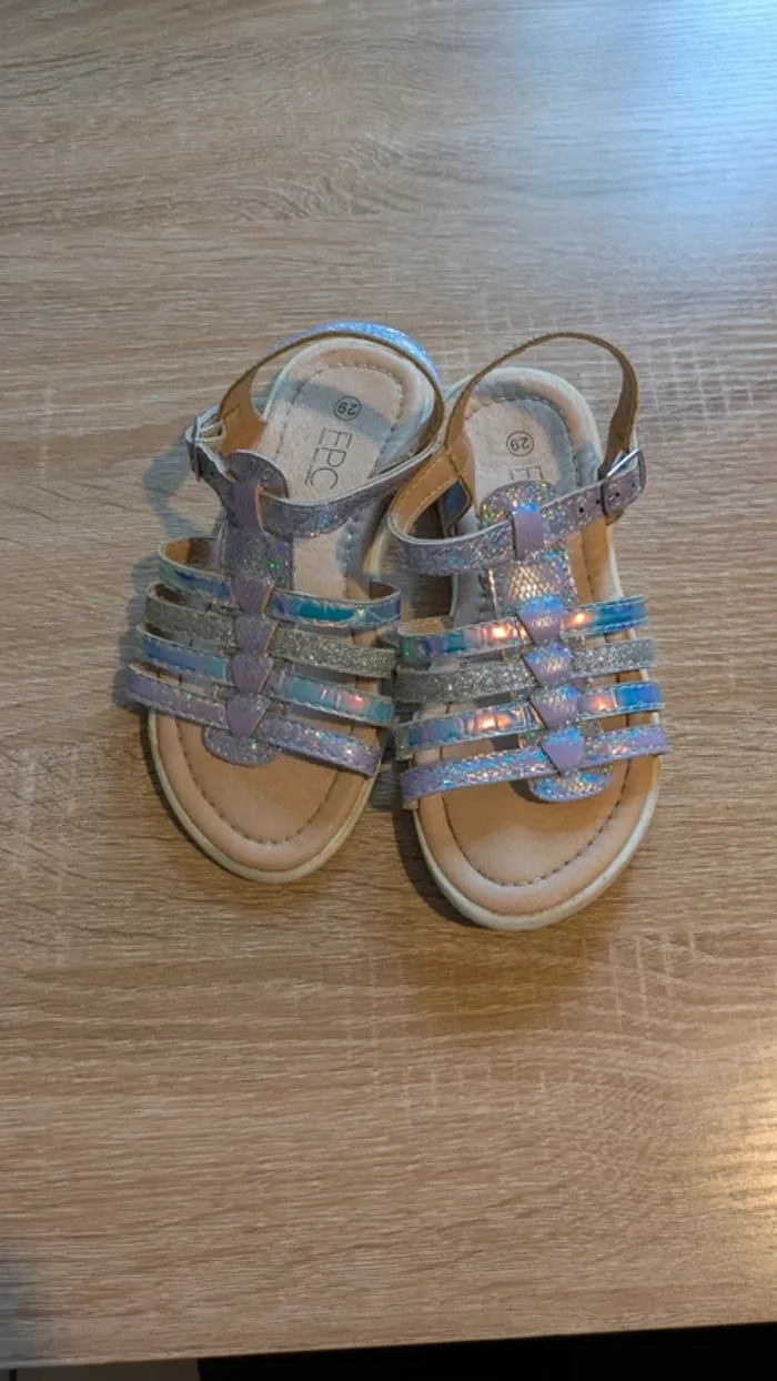 Sandales