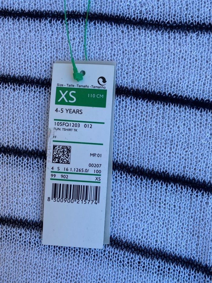 pull léger Benetton 4 5 ans Neuf - photo numéro 2