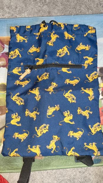 Sac le roi lion en très bon état