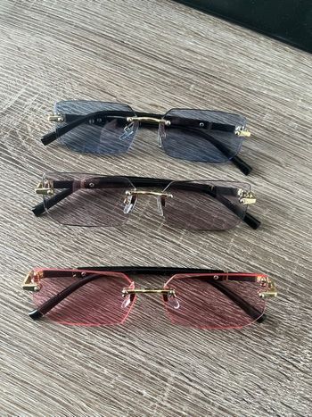 Lunettes de soleil lot de 3 de plusieurs couleurs 
