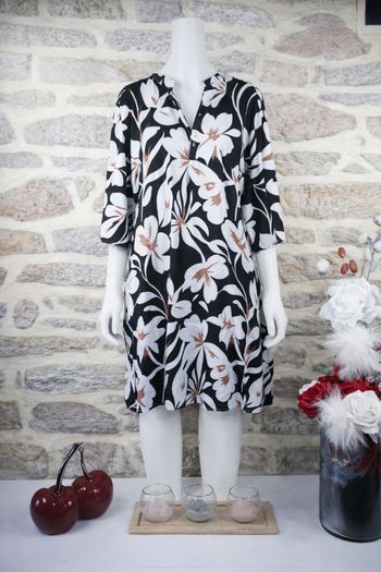 Robe florale noire blanche et camel Femme taille 54 marque Asos 🌺 