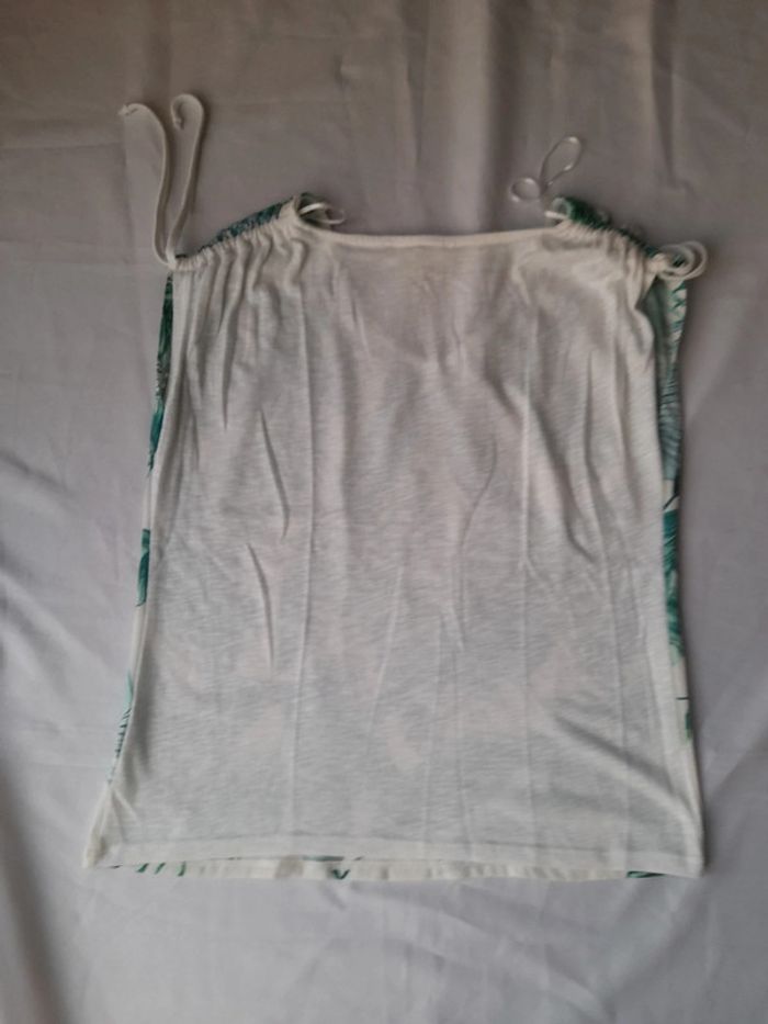 Tres beau tee shirt manches courtes Taille S - photo numéro 2