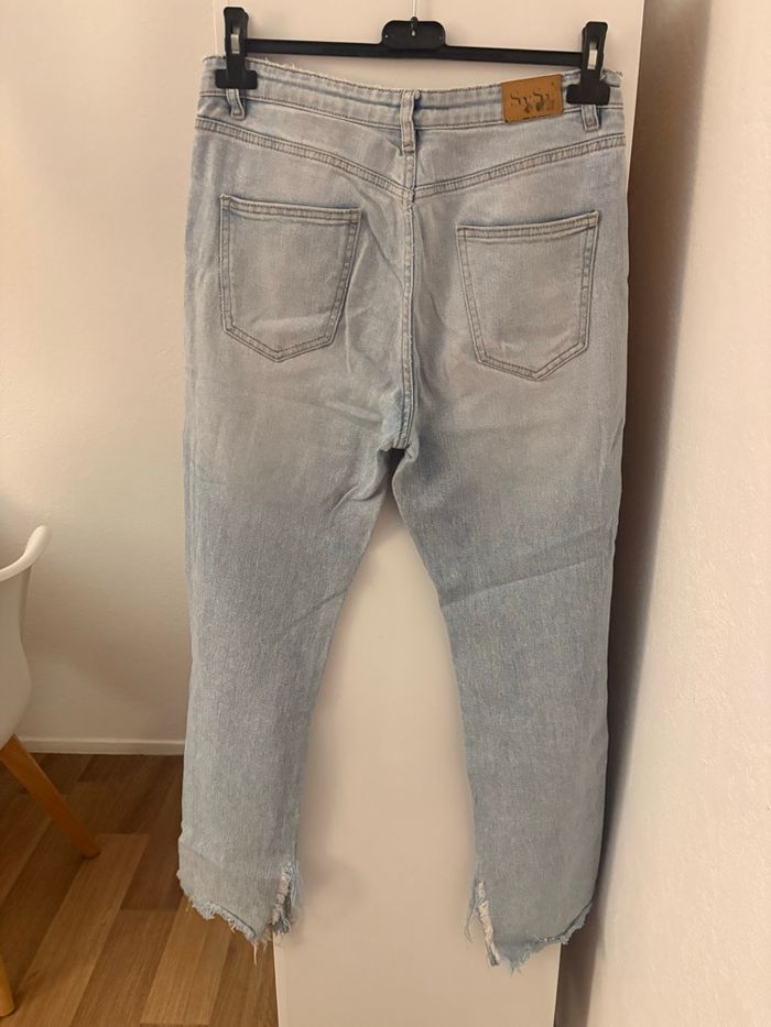 Jeans droit avec fente et trou - photo numéro 3