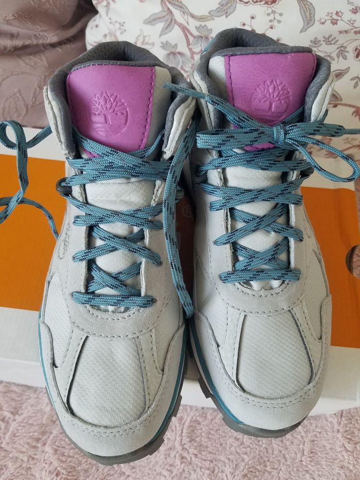 Baskets cuir Timberland t 33 NEUF - photo numéro 4