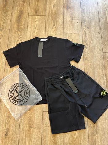 Ensemble stone island