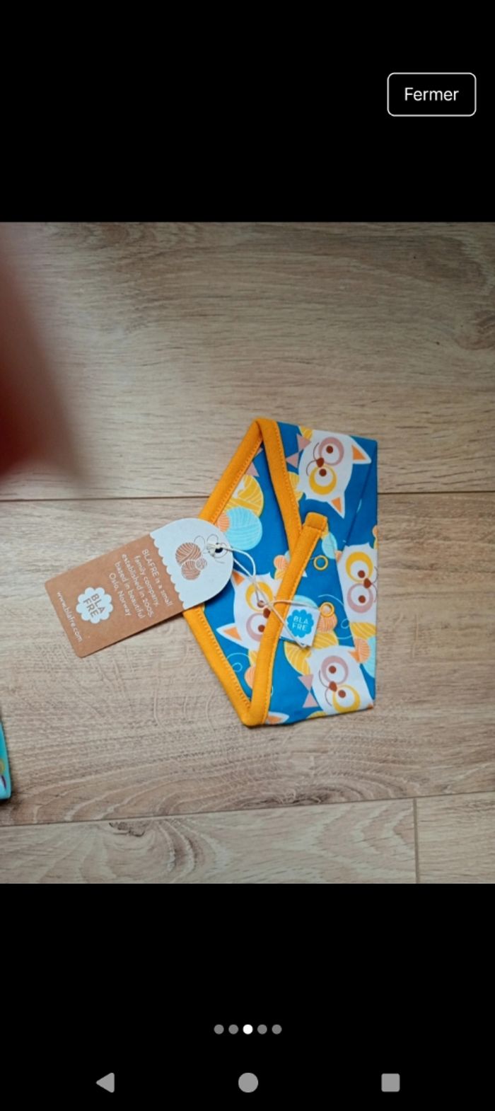 Bavoir bandana neuf - photo numéro 3