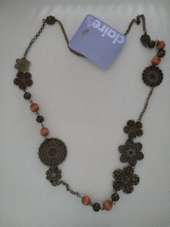 Collier "Claire's" couleur bronze