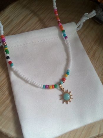 Collier perles de rocaille et soleil avec pierre d'Amazonite