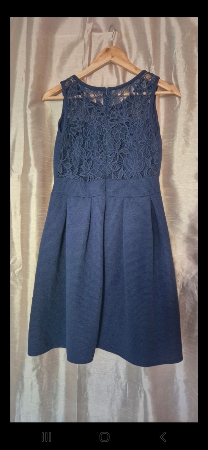 Robe bleue marine - photo numéro 2