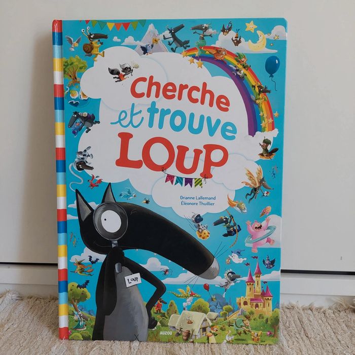 Livre géant Cherche et trouve
le loup