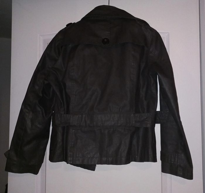 Veste noire - photo numéro 2