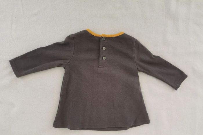 Tee-shirt 👣 taupe, sequins dorés, 6mois - photo numéro 6