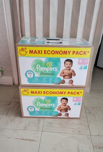 maxi packs couches pampers harmonie taille 4