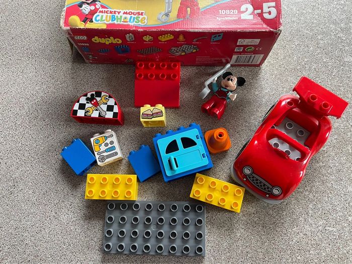Boîte lego duplo 10828 L’atelier de Mickey - photo numéro 10