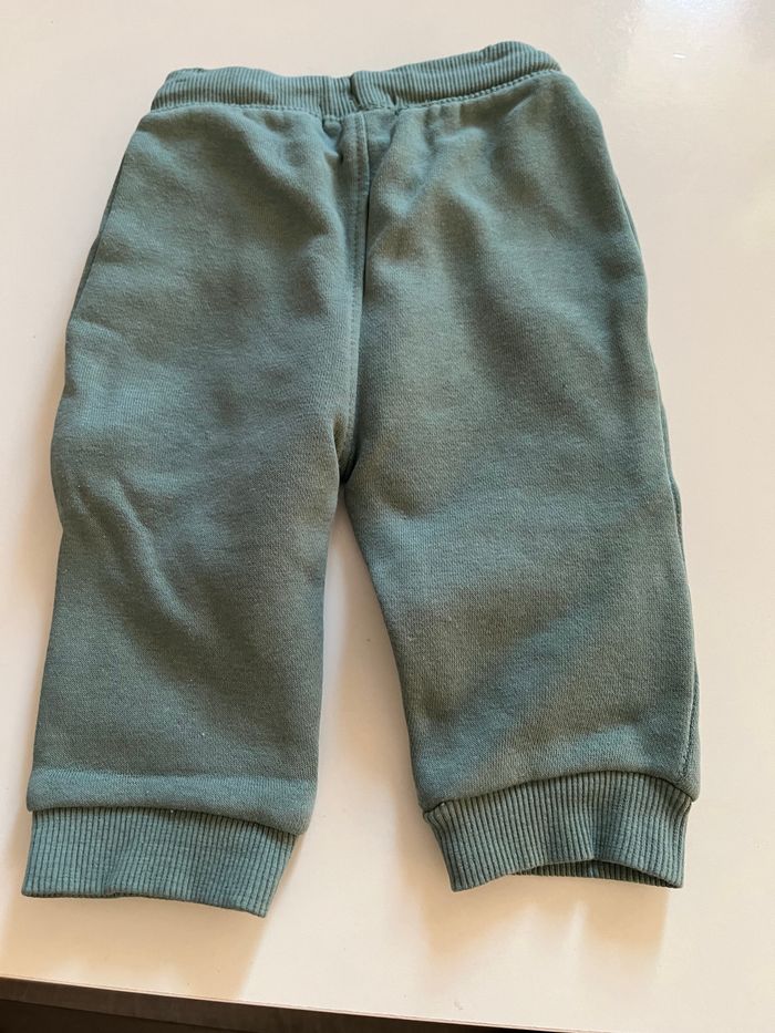 Pantalon 6 mois - photo numéro 2