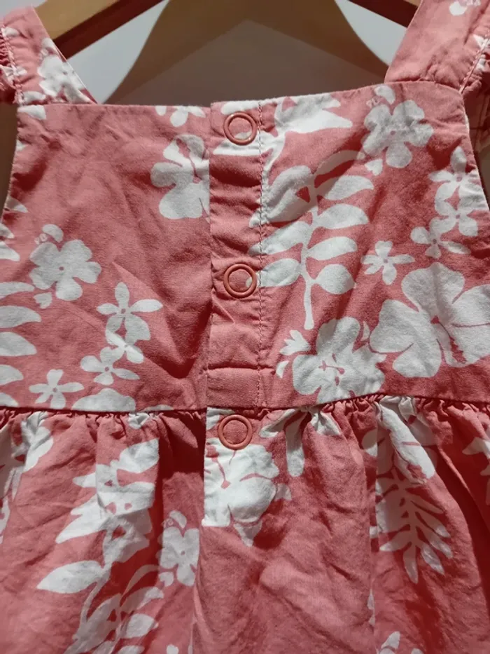 Robe courte d'été sans manches motif fleuri - photo numéro 3