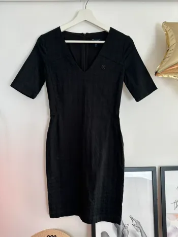 Robe Armani noire taille 34
