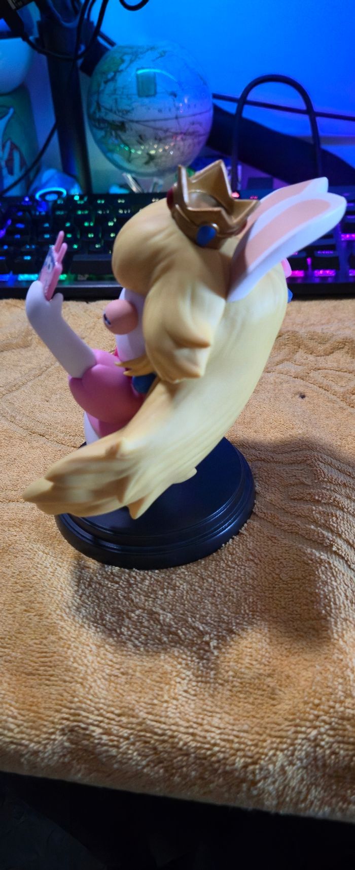 Figurine Peach Lapin du Jeu Vidéo : Mario + Lapins Crétins Kingdom Battle - photo numéro 4