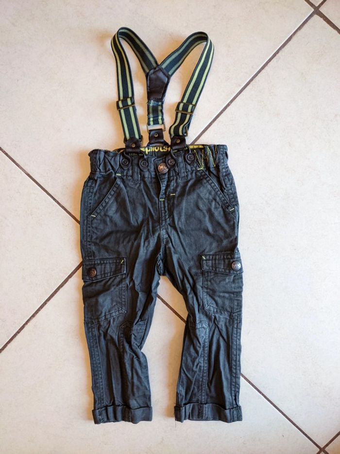 Pantalon avec bretelles garçon 18 mois