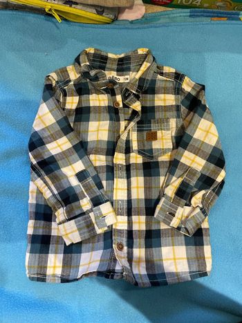 Chemise à carreaux
