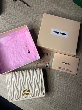 Porte monnaie miu miu blanc neuf