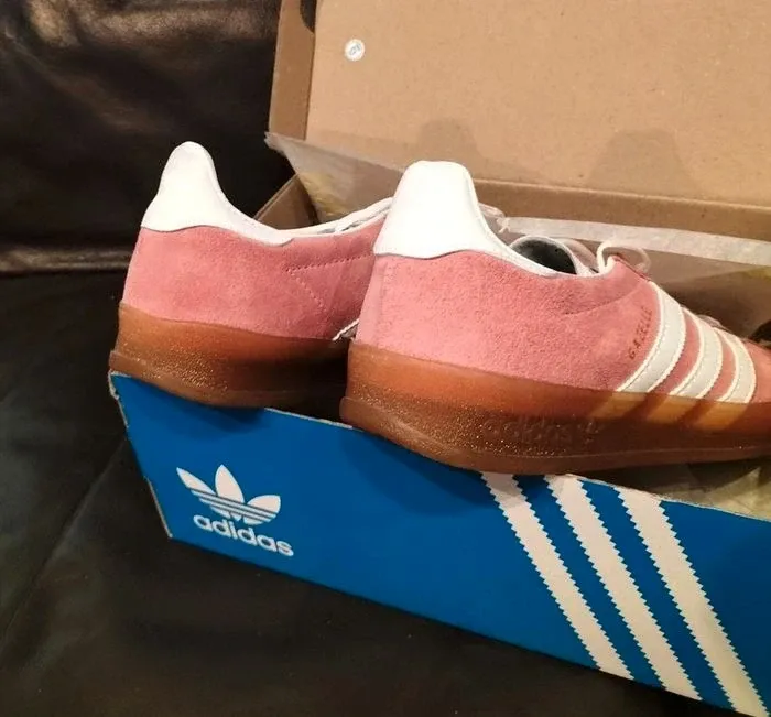 Baskets Adidas Gazelle couleur vieux rose - photo numéro 5
