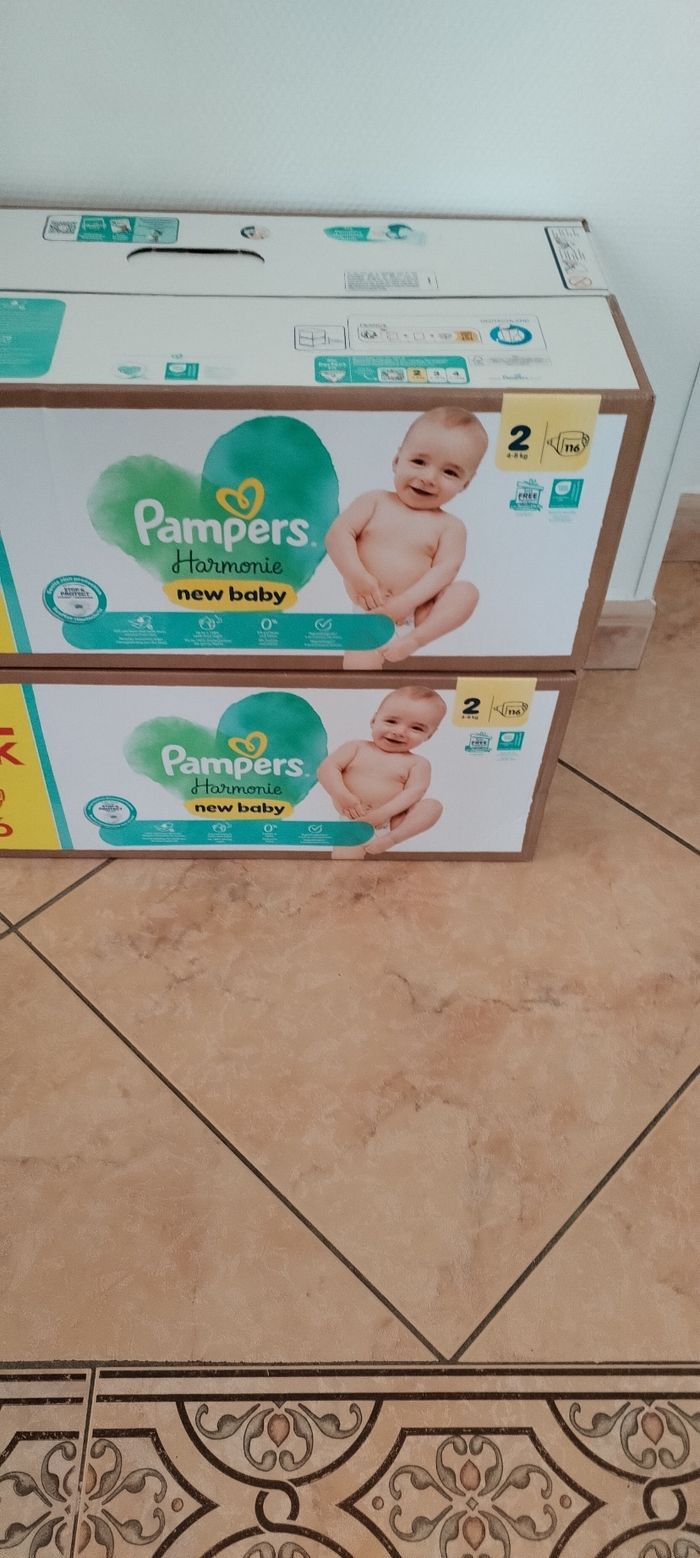 232 couches Pampers Harmonie new baby taille 2 - photo numéro 2