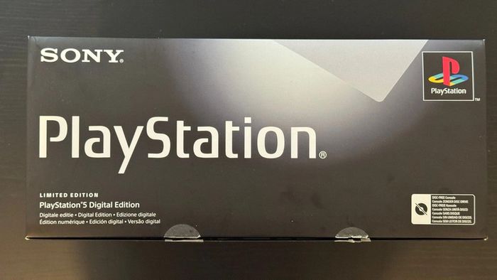 Console PS5 30th Anniversary - photo numéro 3