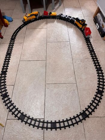 Train enfant Caterpillar – Circuit complet avec locomotive + wagons – Jouet train chantier