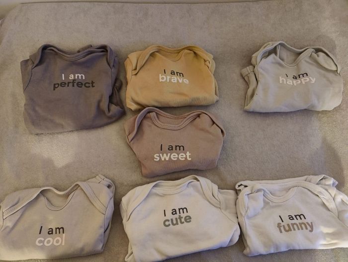 Lot de 69 vêtements 1 mois - photo numéro 10