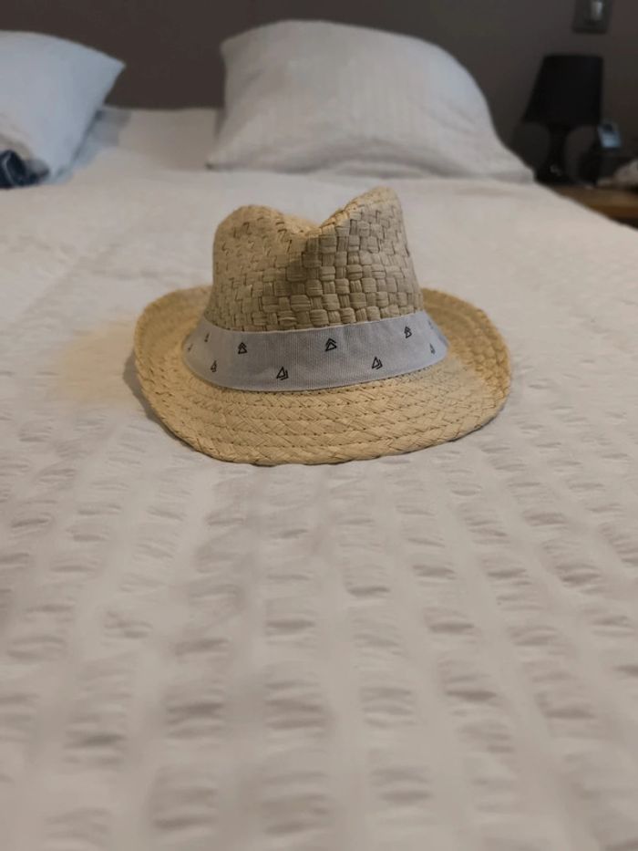 Lot de chapeau et casquettes - photo numéro 2