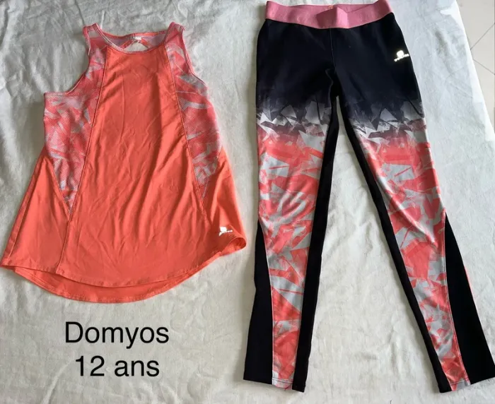 Ensemble sport domyos 12 ans