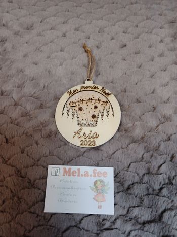 Boule de Noël personnalisée en bois