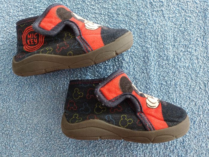 Chaussons Mickey taille 21 - photo numéro 7