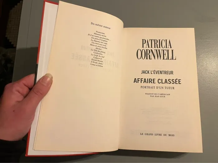 Livre Jack l’Éventreur par Patricia Cornwell - photo numéro 5