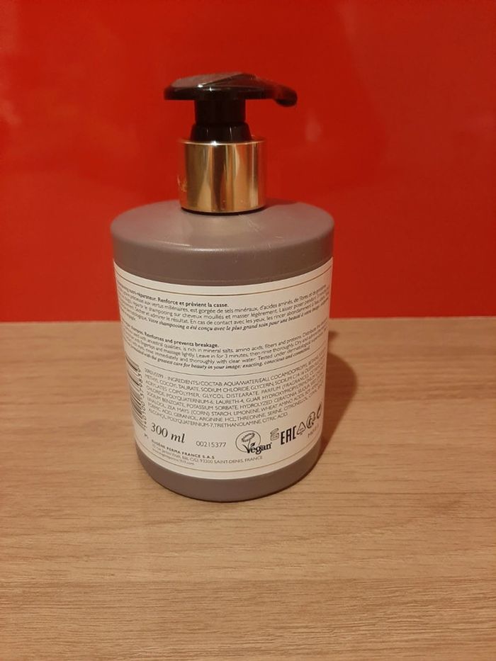 Lot composé d'un shampooing et d'une crème nutri reparateurs - photo numéro 3
