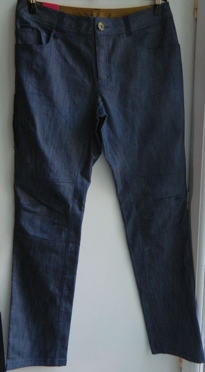 Pantalon T L "Decathlon" neuf