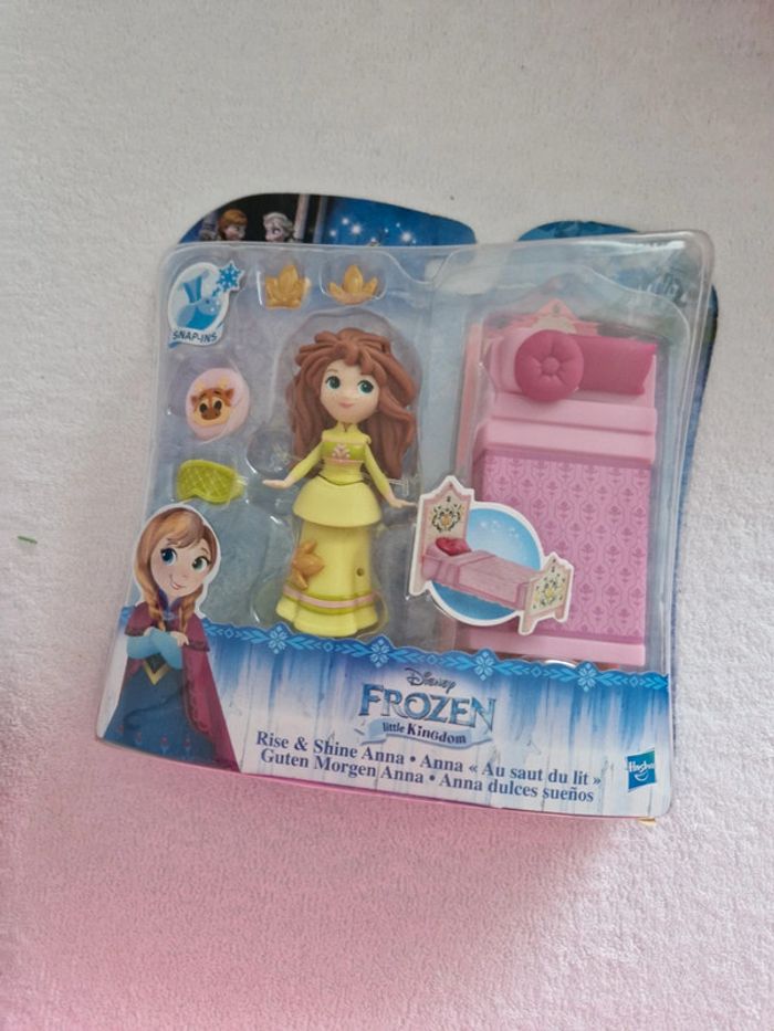 Figurine disney la reine des neiges Anna little kingdom neuf
