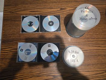 Lot de dvdr et cdr et cd rw